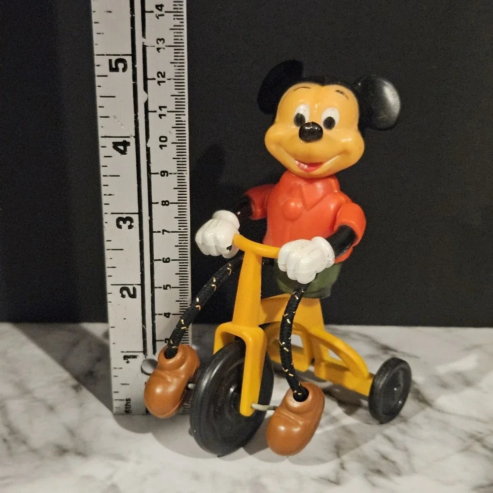 1977 Walt Disney‎ Mickey Mouse Tricycle Toy Vintage Pedal Bike Figure